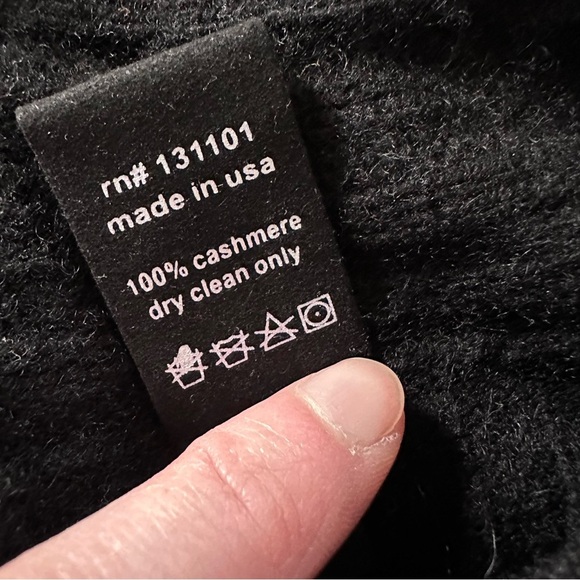 Beryll Luxury 100% Cashmere One Size Black Poncho - Picture 9 of 10